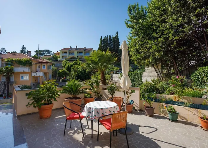 Beachfront Cozy Krk With Balcony - One Bedroom With Balcony