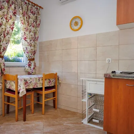 Beachfront Cozy Krk With Balcony - One Bedroom With Balcony * Krk Town