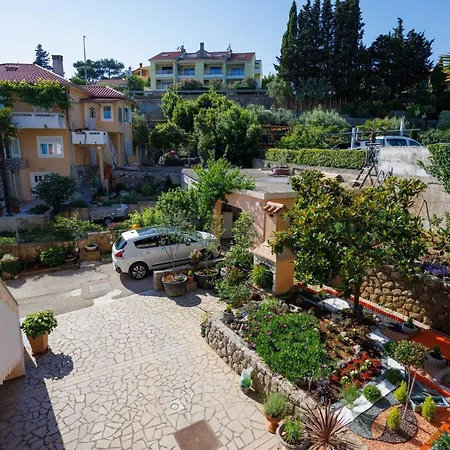 Beachfront Cozy Krk With Balcony - One Bedroom With Balcony Lejlighed *