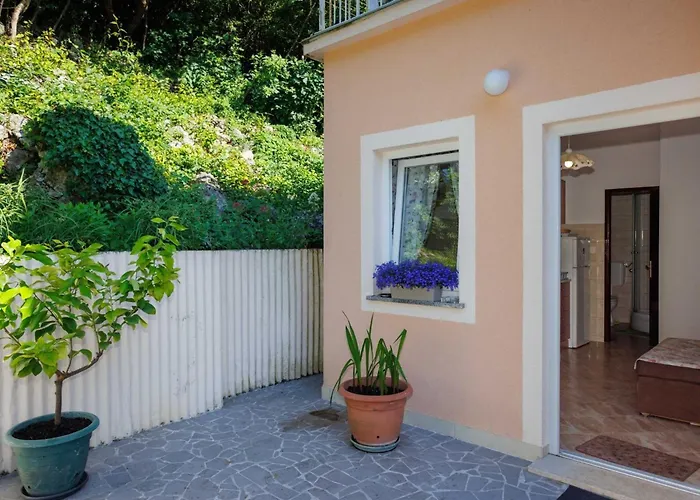 Beachfront Cozy Krk With Balcony - One Bedroom With Balcony